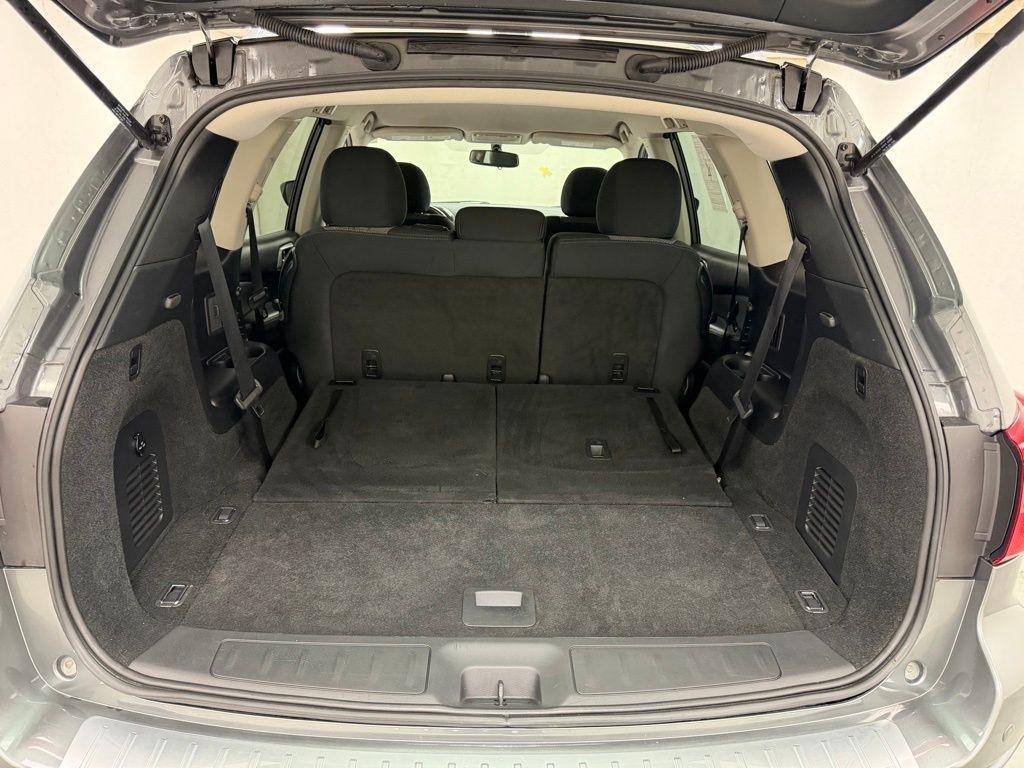 Nissan Pathfinder  2020