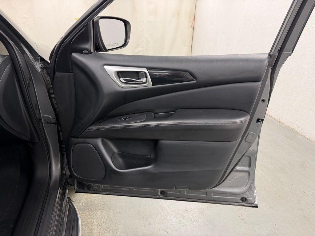 Nissan Pathfinder  2020