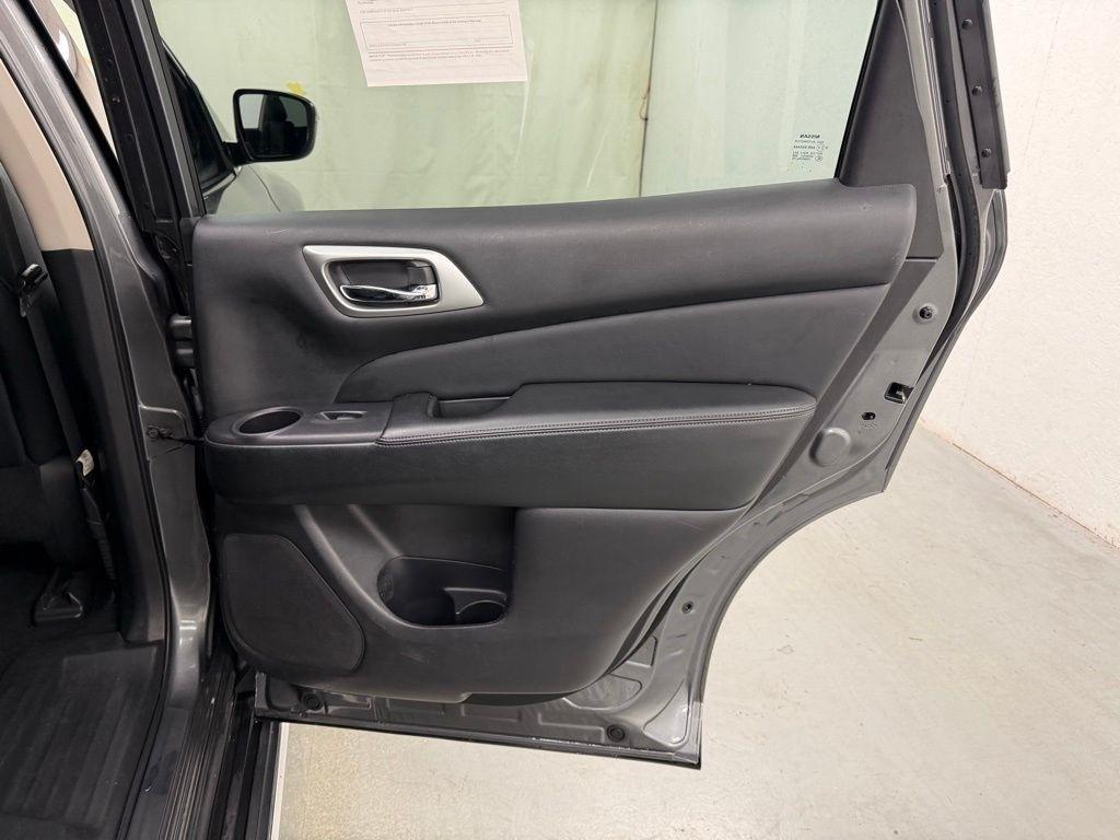Nissan Pathfinder  2020
