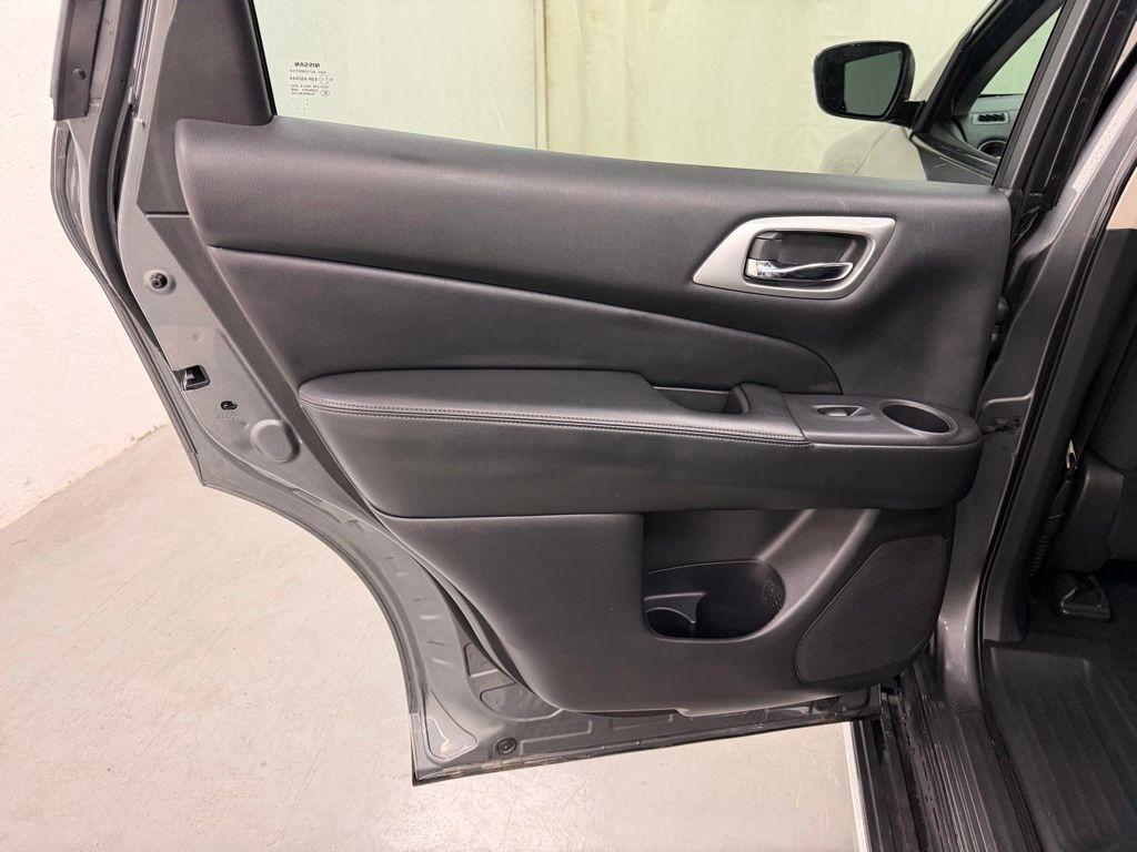 Nissan Pathfinder  2020