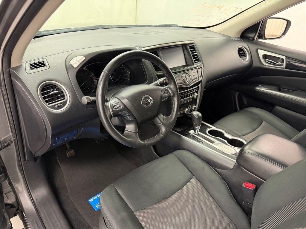 Nissan Pathfinder  2020