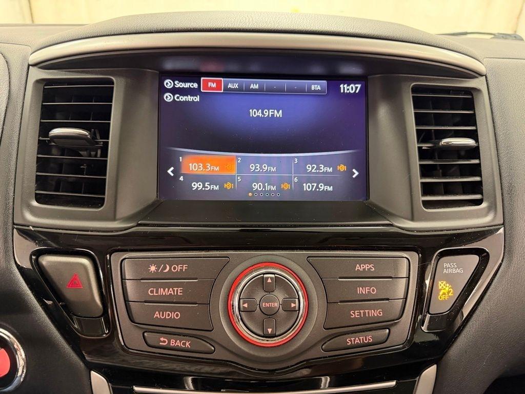 Nissan Pathfinder  2020