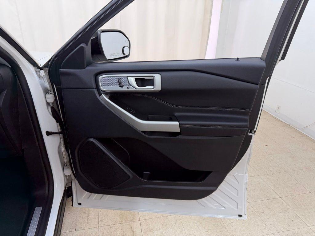 Ford Explorer  2023