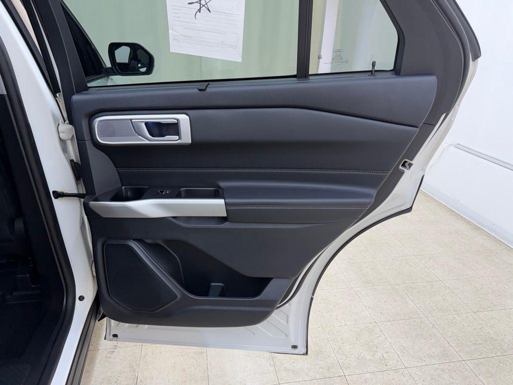 Ford Explorer  2023