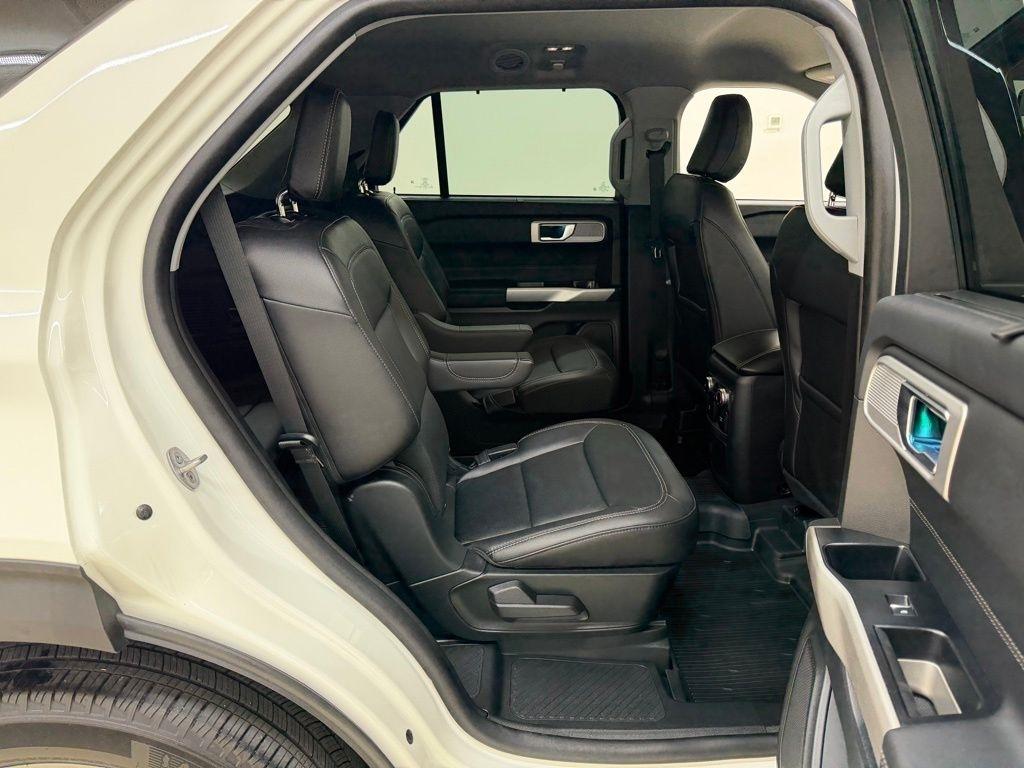 Ford Explorer  2023