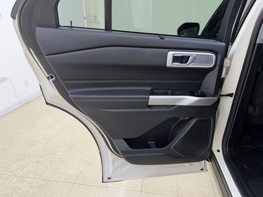 Ford Explorer  2023