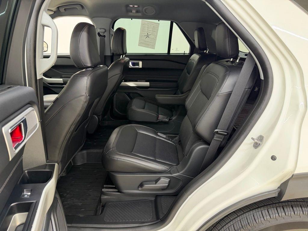 Ford Explorer  2023