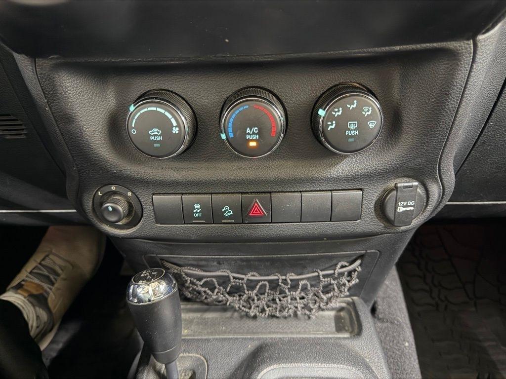 Jeep Wrangler  2014
