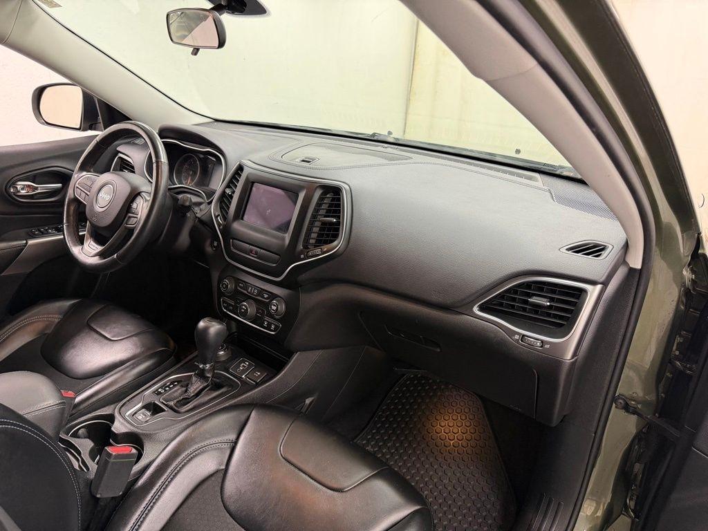 Jeep Cherokee  2019