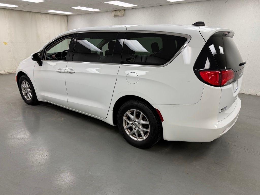 Chrysler Voyager  2023