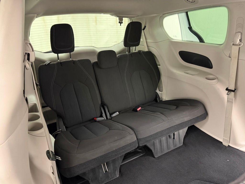 Chrysler Voyager  2023