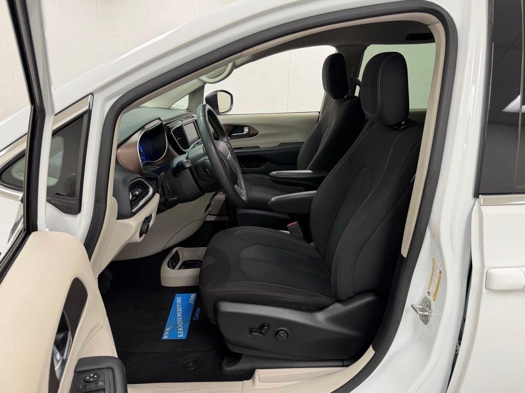 Chrysler Voyager  2023