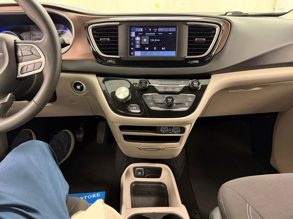 Chrysler Voyager  2023