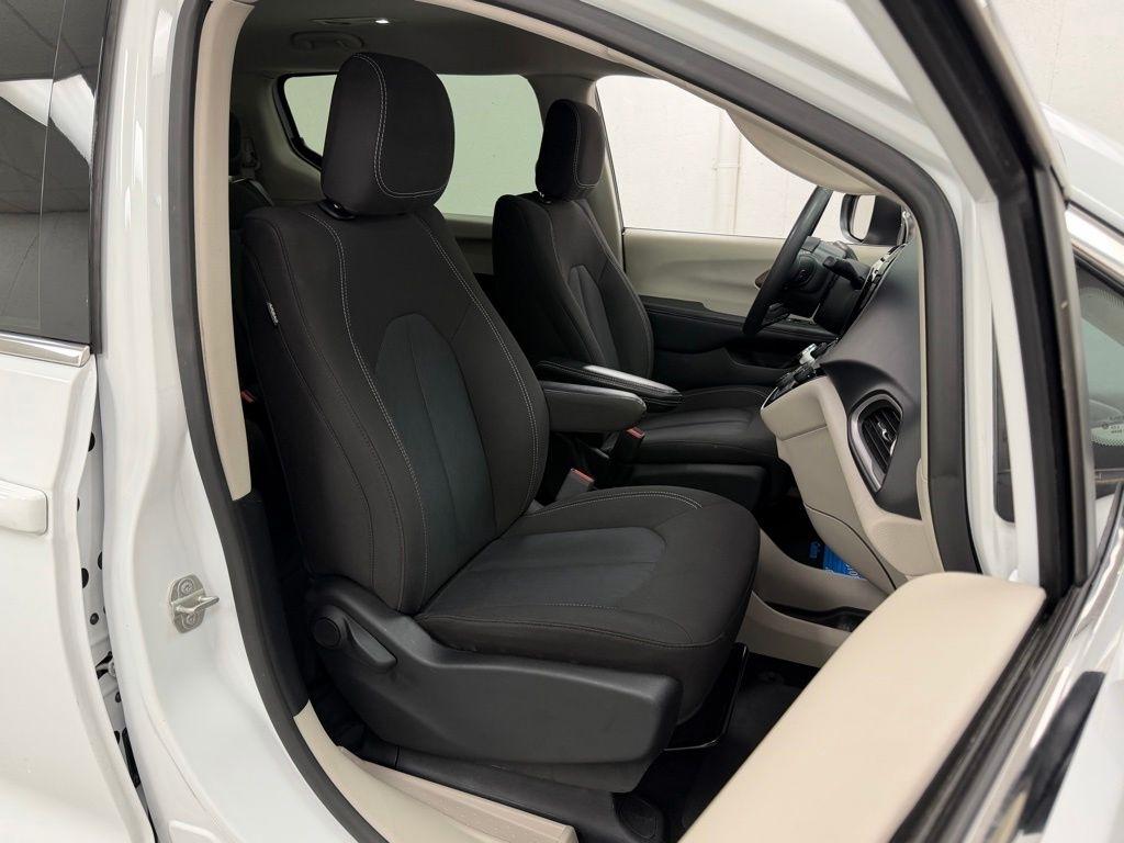 Chrysler Voyager  2023