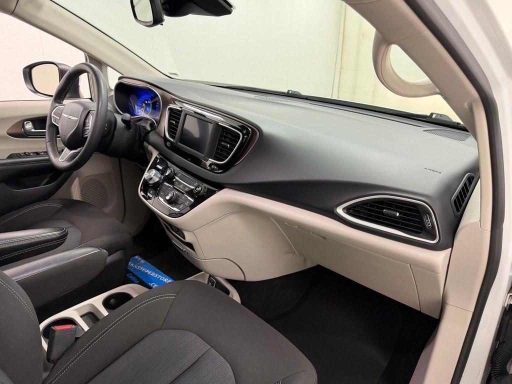 Chrysler Voyager  2023