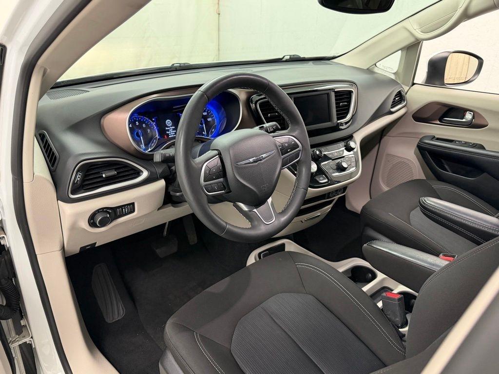 Chrysler Voyager  2023