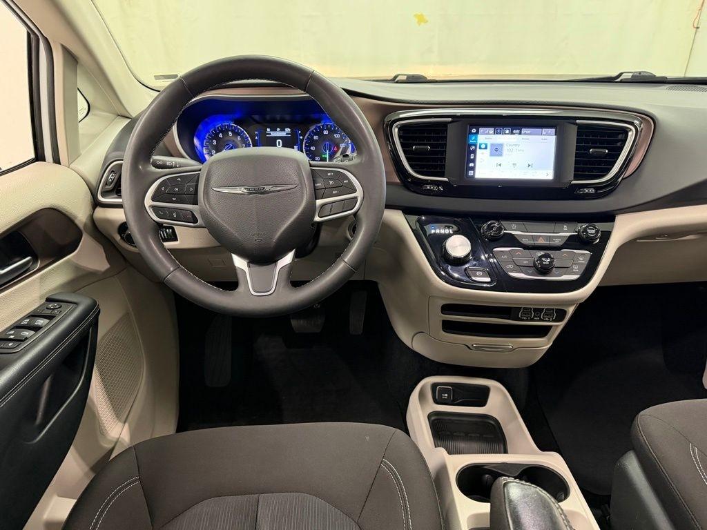 Chrysler Voyager  2023
