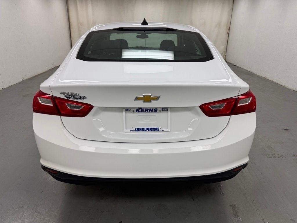 Chevrolet Malibu  2022