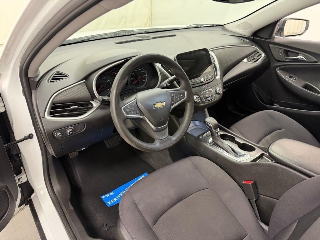 Chevrolet Malibu  2022