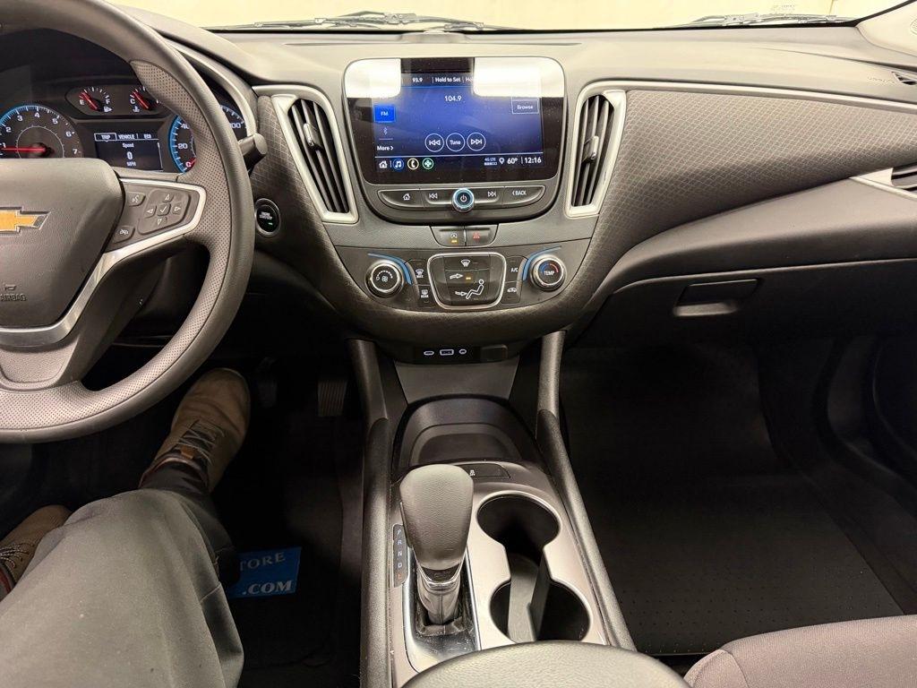 Chevrolet Malibu  2022