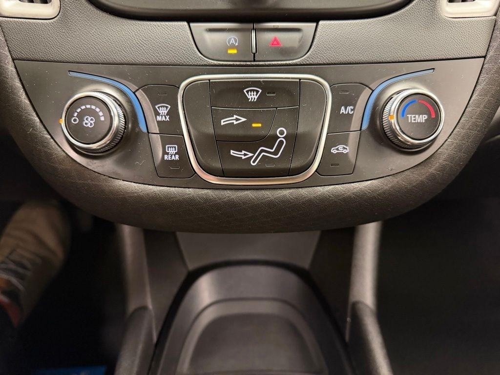 Chevrolet Malibu  2022
