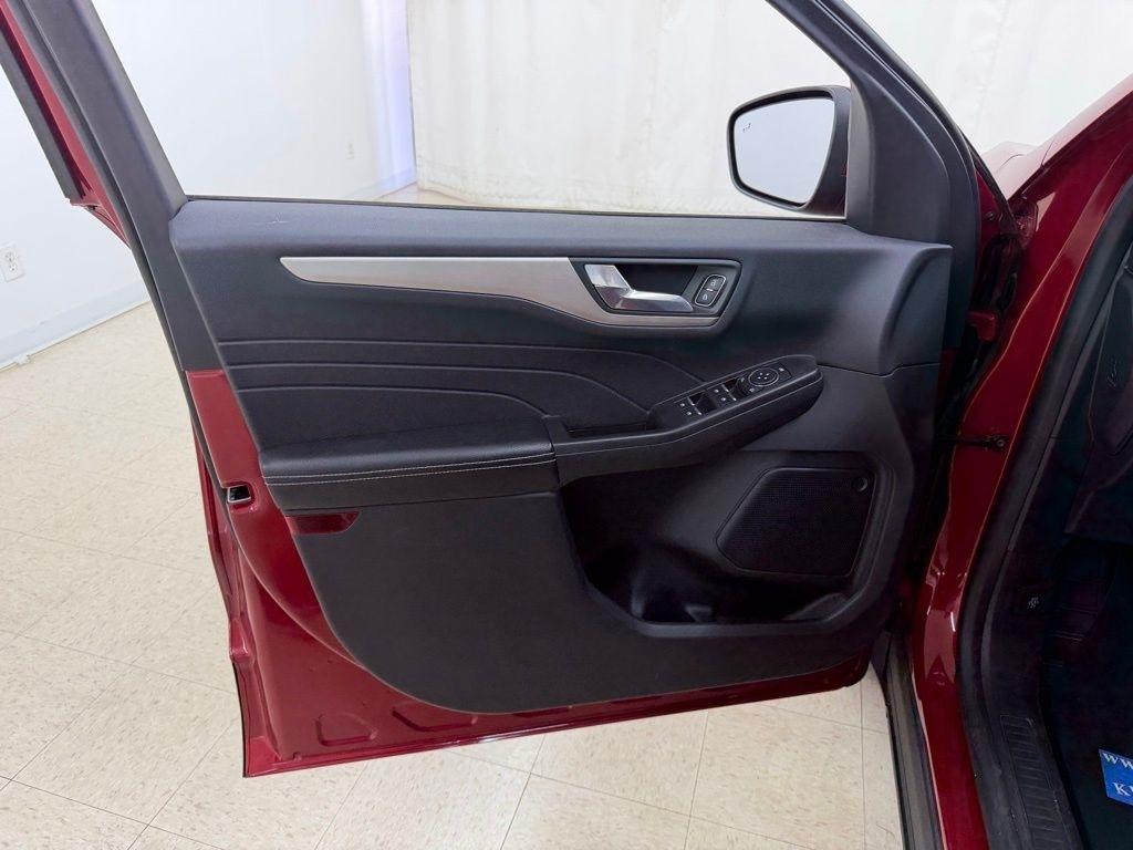 Ford Escape  2021