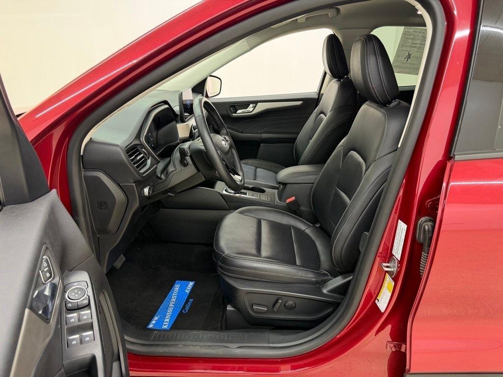 Ford Escape  2021