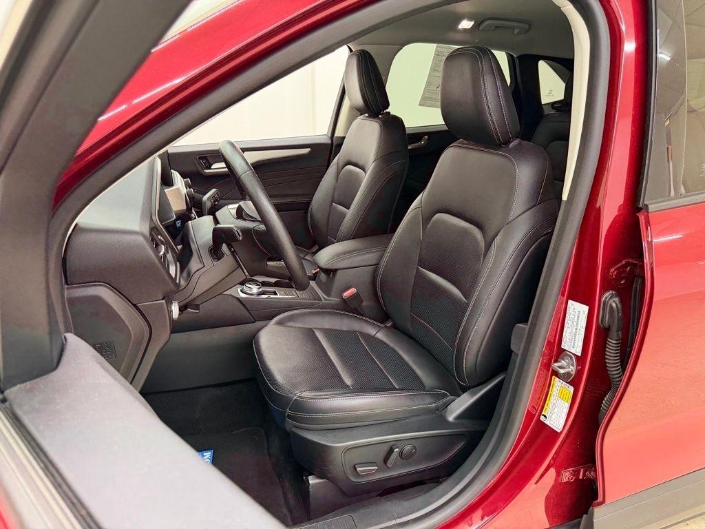 Ford Escape  2021