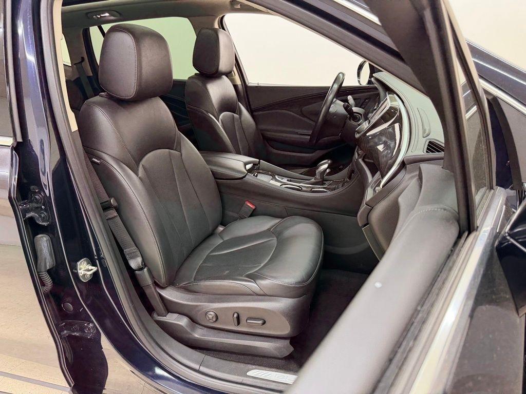 Buick Envision  2020