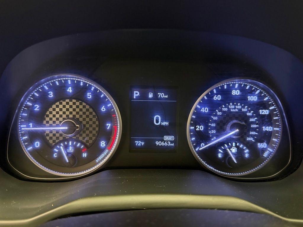 Hyundai Elantra  2020