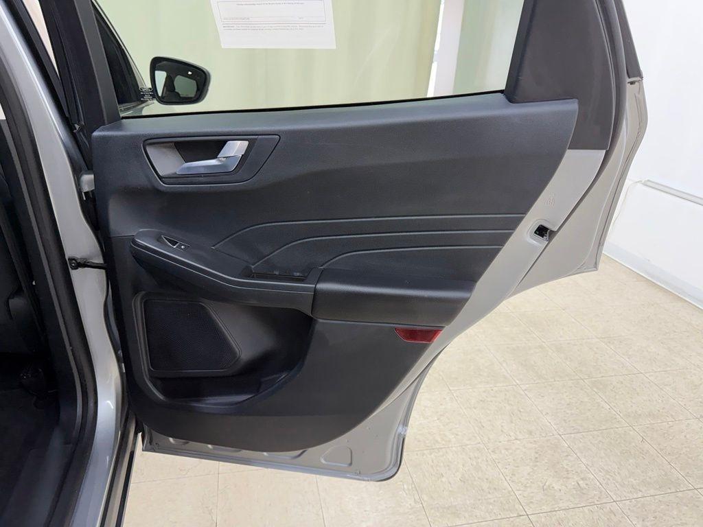 Ford Escape Hybrid  2021
