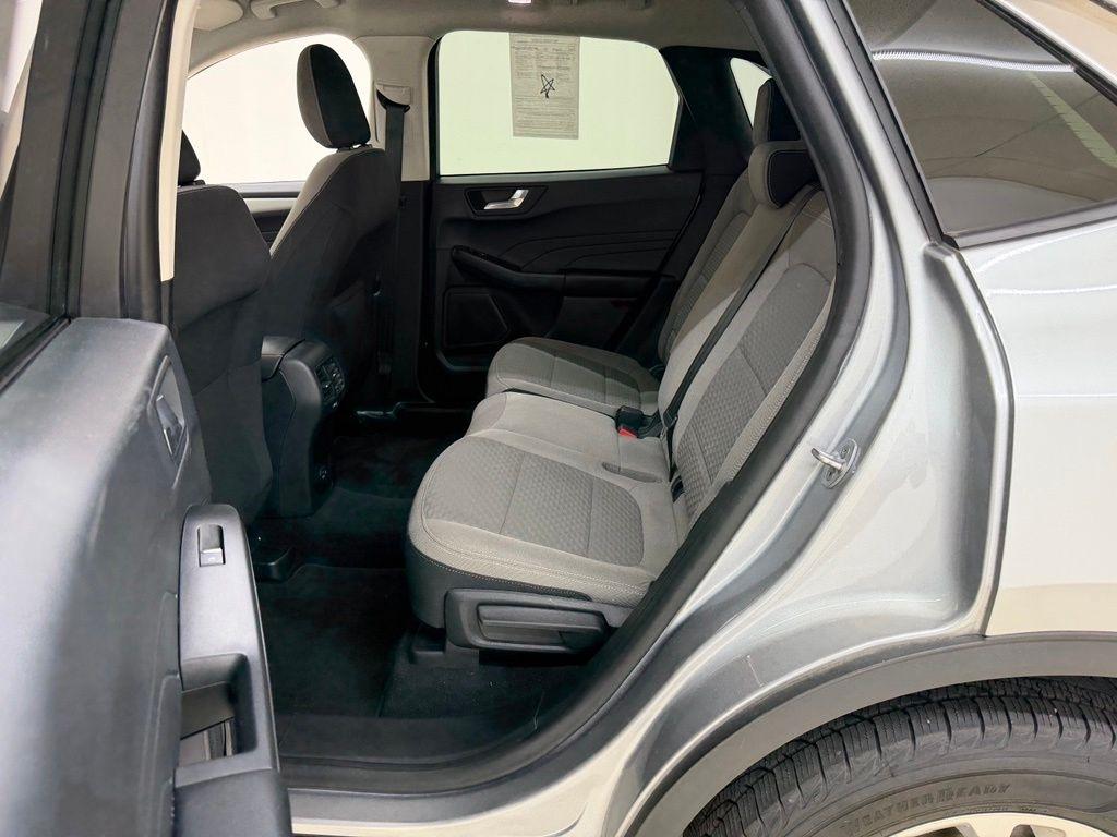 Ford Escape Hybrid  2021