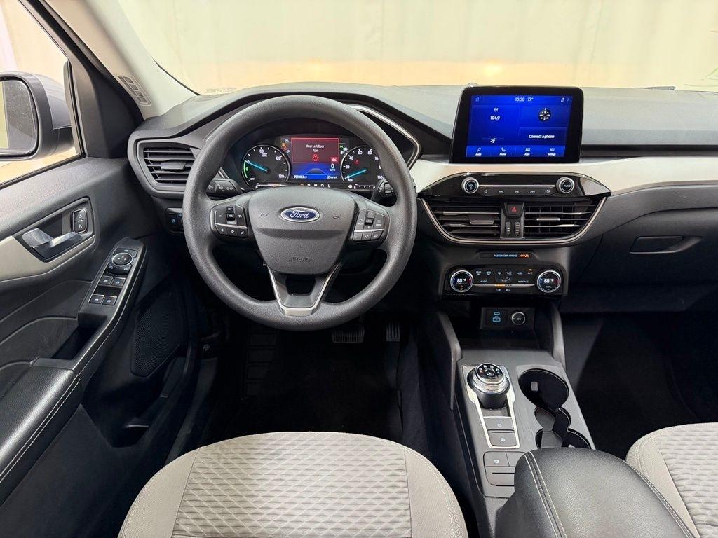 Ford Escape Hybrid  2021
