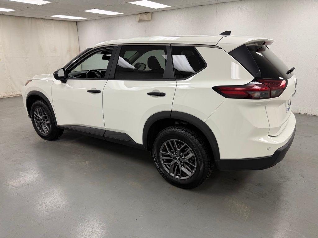 Nissan Rogue  2024