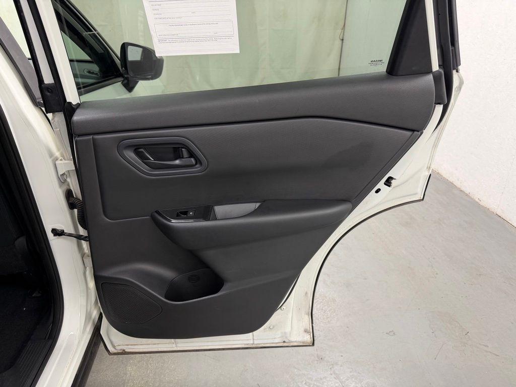 Nissan Rogue  2024