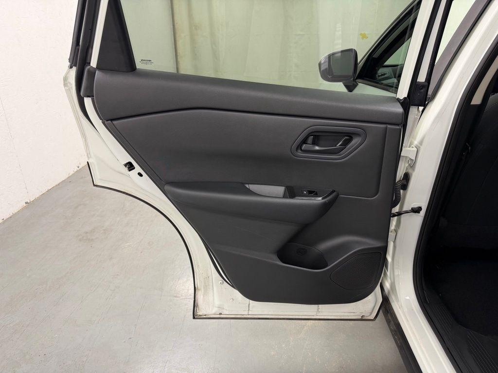 Nissan Rogue  2024