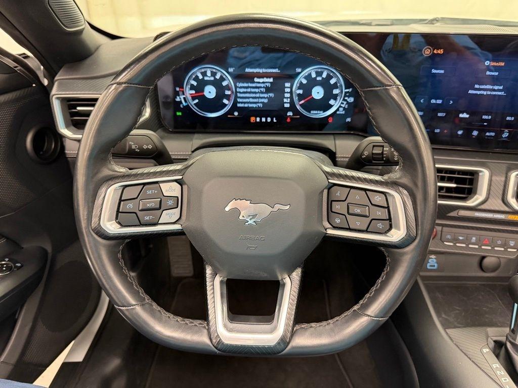 Ford Mustang  2025