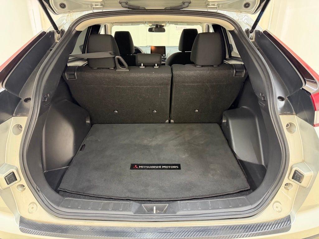 Mitsubishi Eclipse Cross  2024