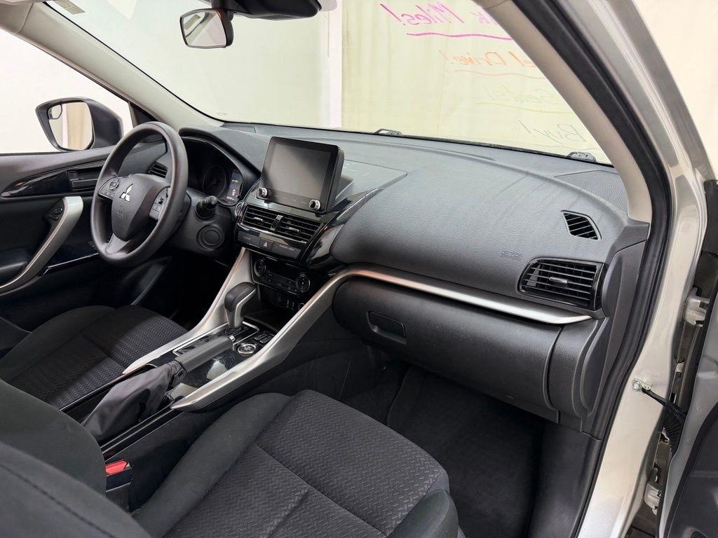 Mitsubishi Eclipse Cross  2024