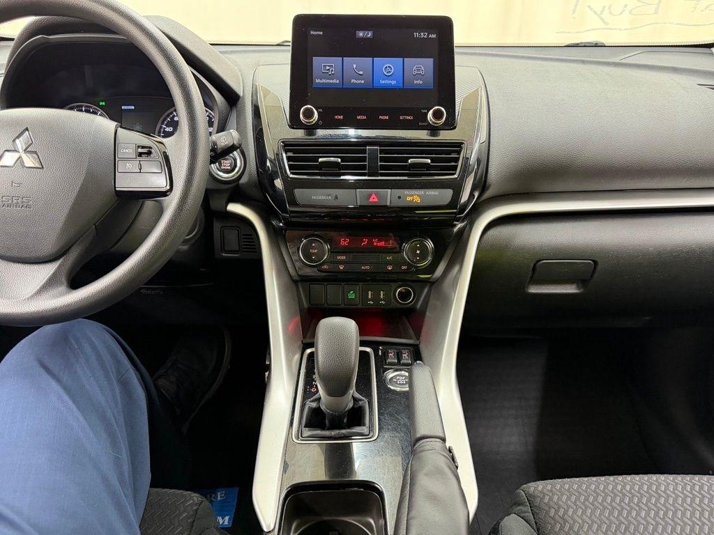 Mitsubishi Eclipse Cross  2024