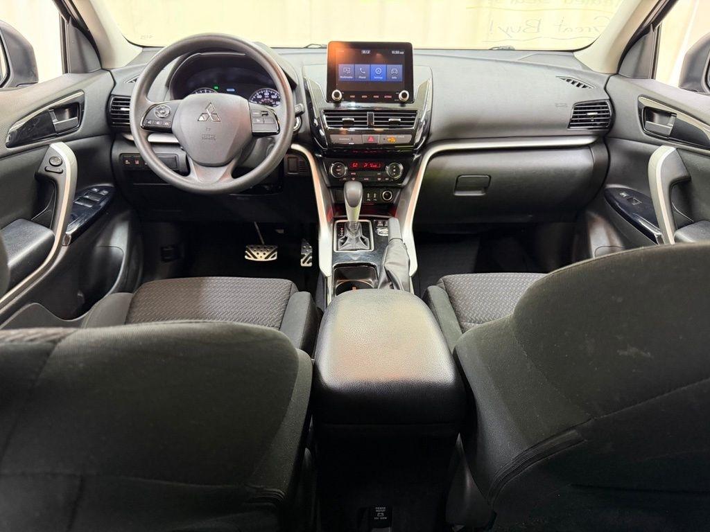 Mitsubishi Eclipse Cross  2024
