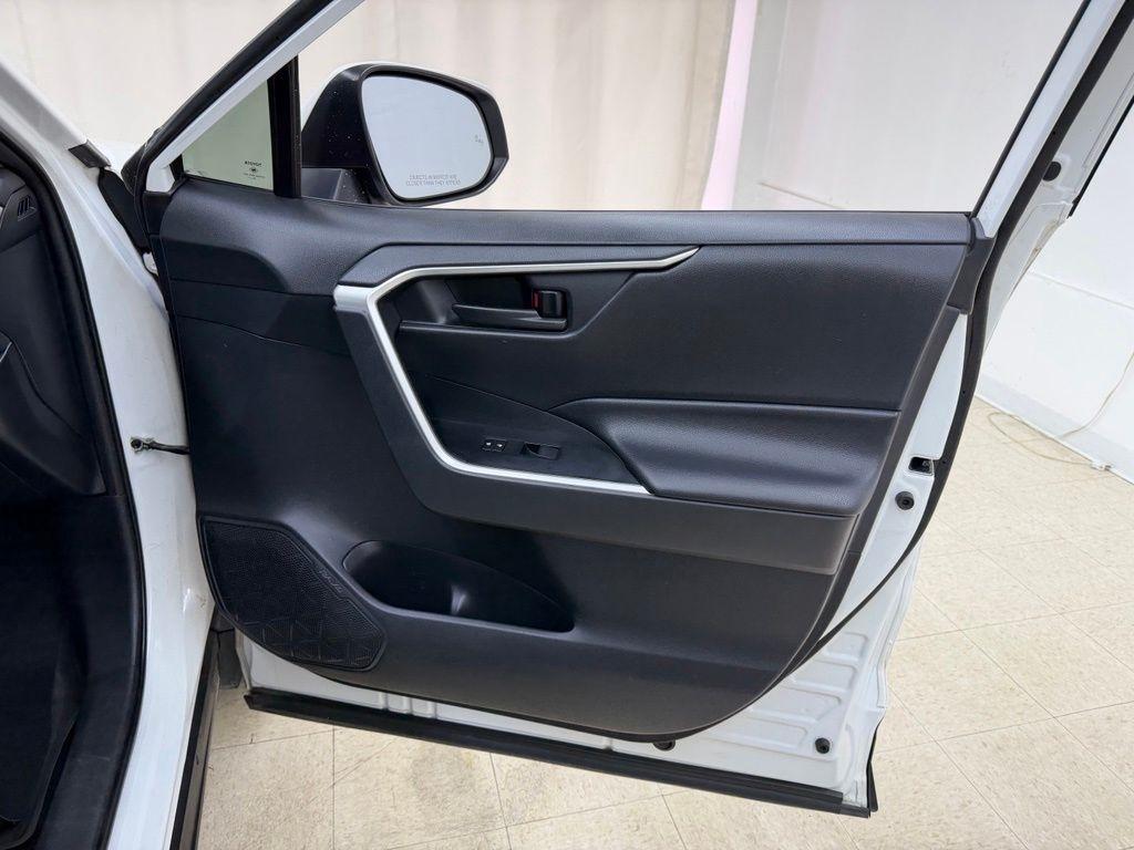 Toyota RAV4  2019
