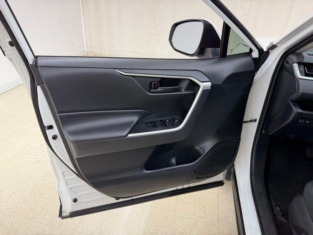 Toyota RAV4  2019