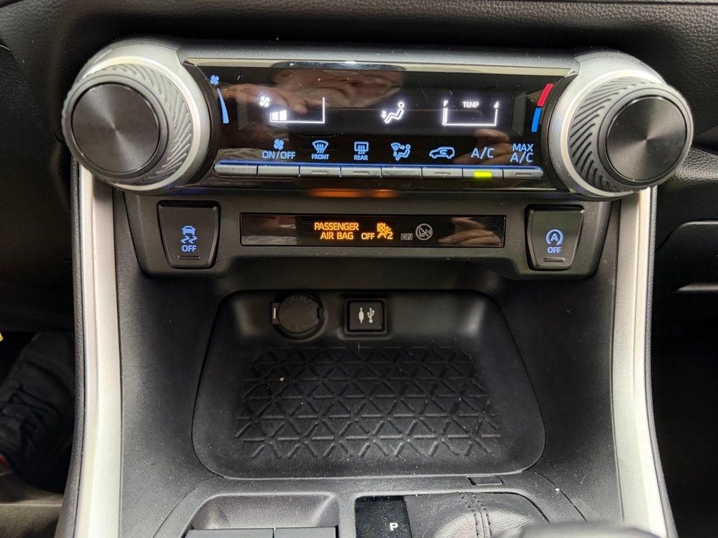 Toyota RAV4  2019