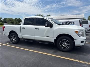 2024 Nissan Titan 