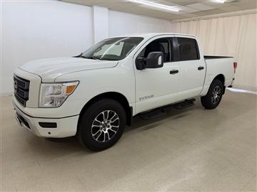 2024 Nissan Titan 
