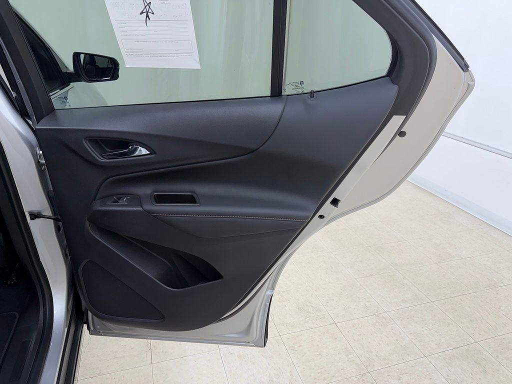 Chevrolet Equinox  2021
