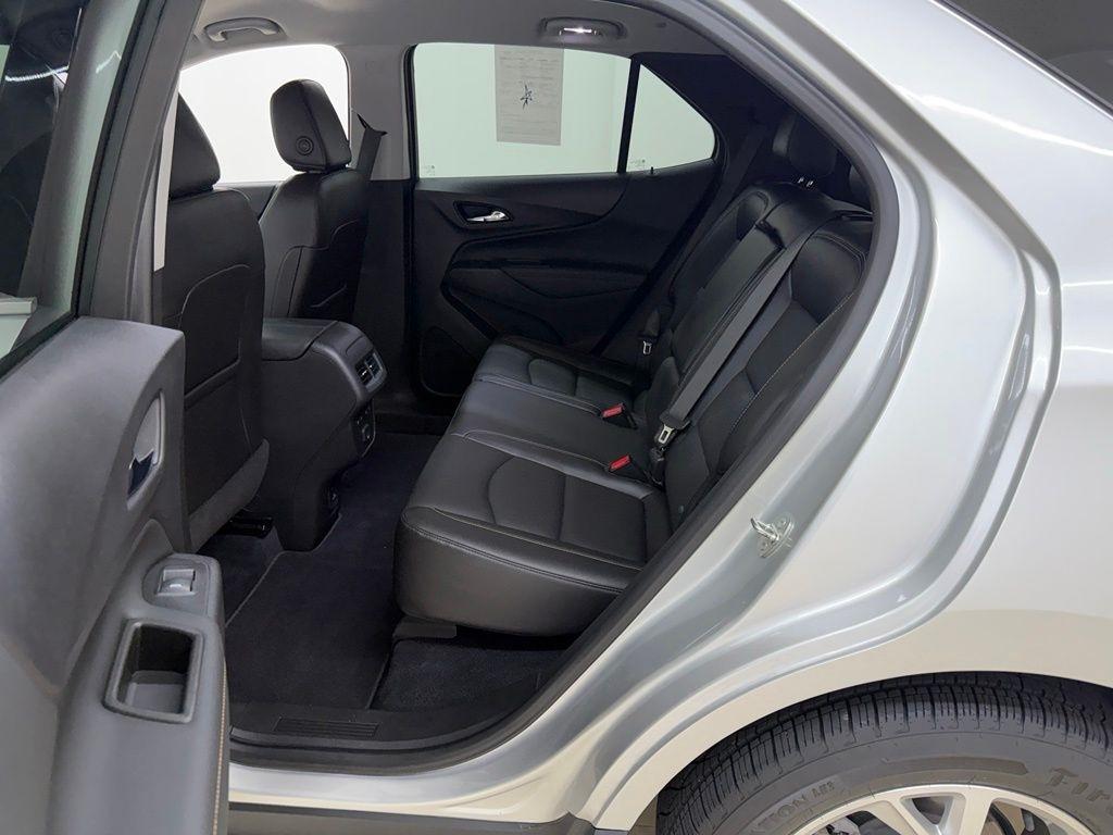 Chevrolet Equinox  2021