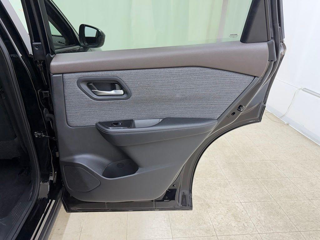 Nissan Rogue  2023