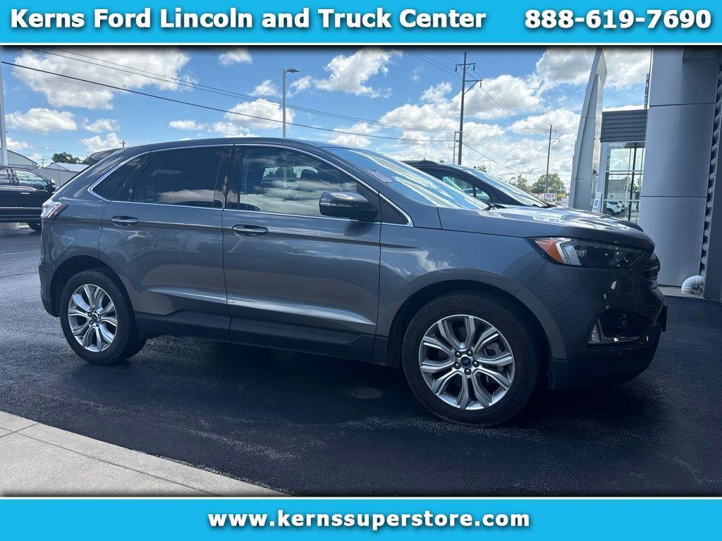 2022 Ford Edge Titanium